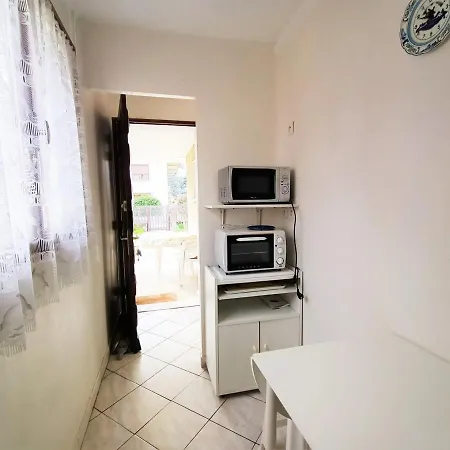 Апартаменты T2 Avec Jardin A - Fr-1-555-41